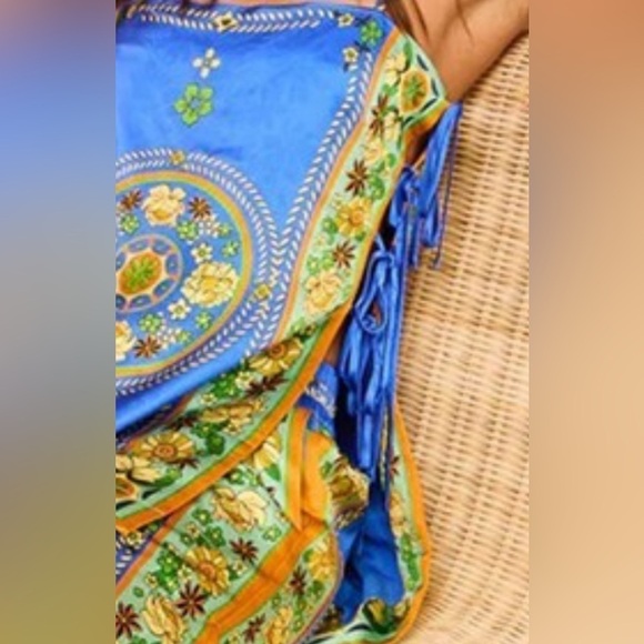 Ready for Vacay! 🏝️Blue… Paisley Blue Top & Pants - Picture 7 of 8